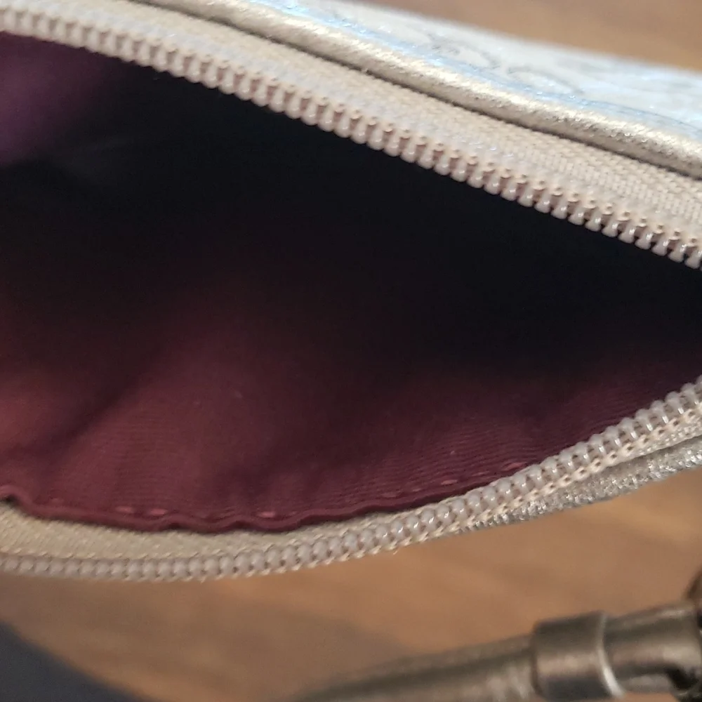 Coach wristlet, authentic. Silver grey - Picture 3 of 4